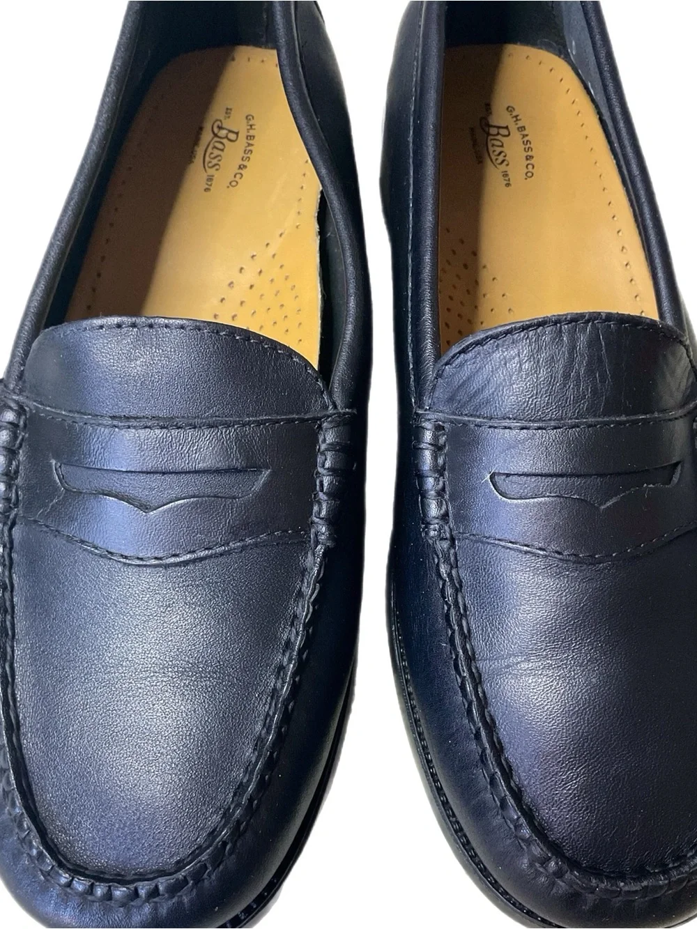 VTG G.H. Bass & Co. Penny Loafers Black Women's 9 W Wide Leather Style 3800-001